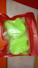 Apple-Shaped Plastic Mobile Phone Holder (3 Pc & mix color)